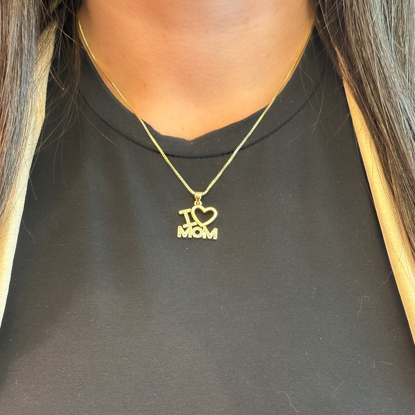 I LOVE MOM NECKLACE | 18k Gold Plated