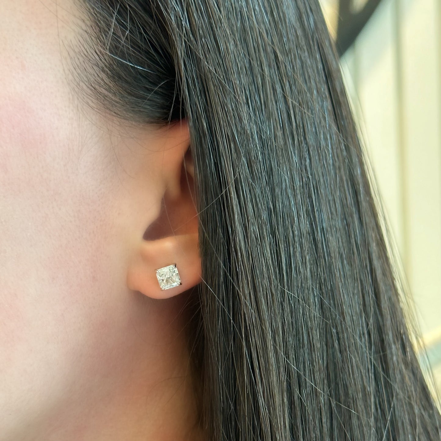 LIKE A DIAMOND SMALL SQUARE EARRINGS | White Rhodium Plated