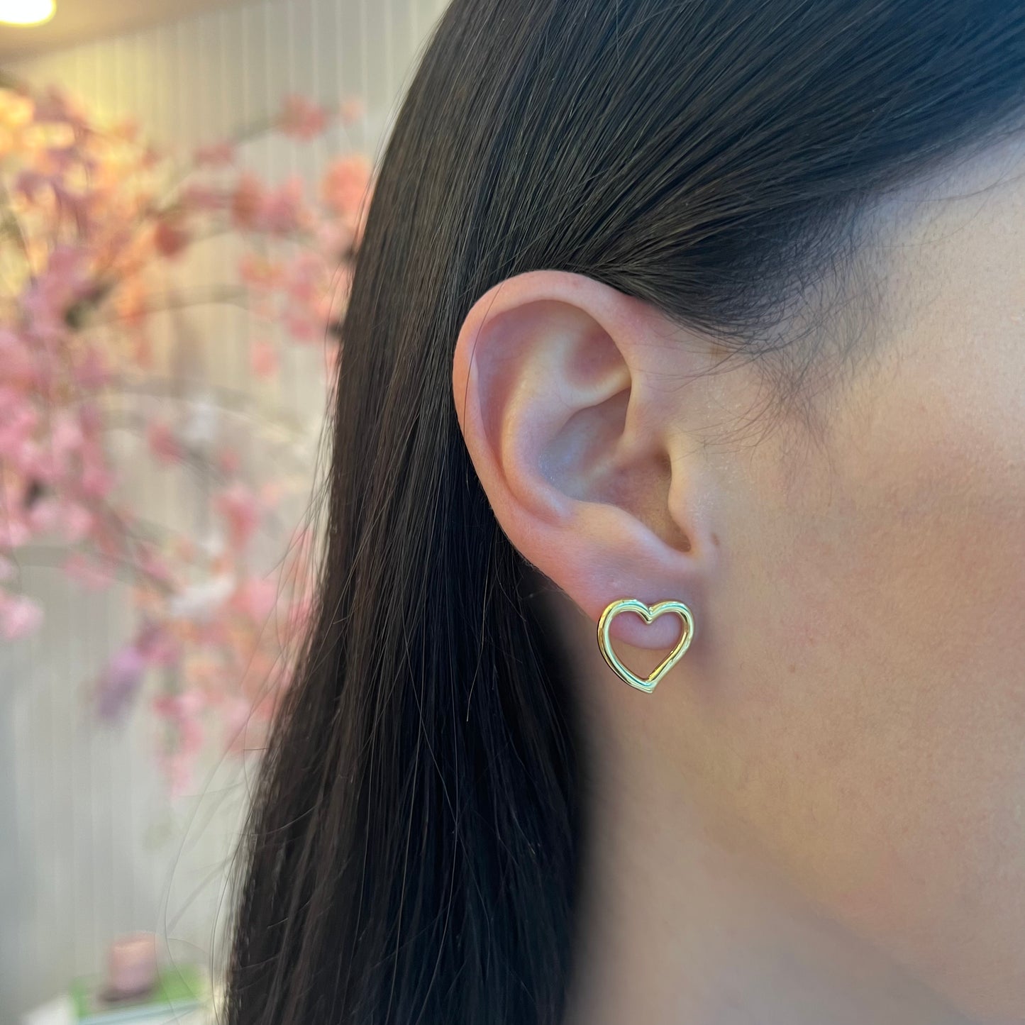 SMOOTH HEART EARRINGS | 18K Gold Plated